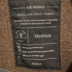 冬物の暖かいチェスターコートの画像