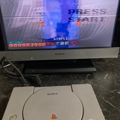 プレイステーション一式&ダンスダンスレボリューション専用のマットの画像