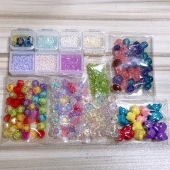【お取引中】ビーズ詰め合わせの画像