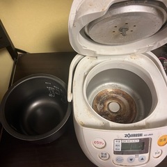 炊飯器　3合　象印　家電の画像