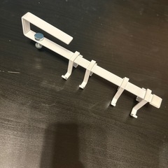 ニトリ　戸棚下キッチンツールフックの画像