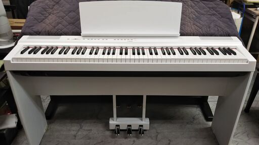 電子ピアノ YAMAHA ヤマハ P-125WH(スタンド/ペダル付) 2021製 動作品