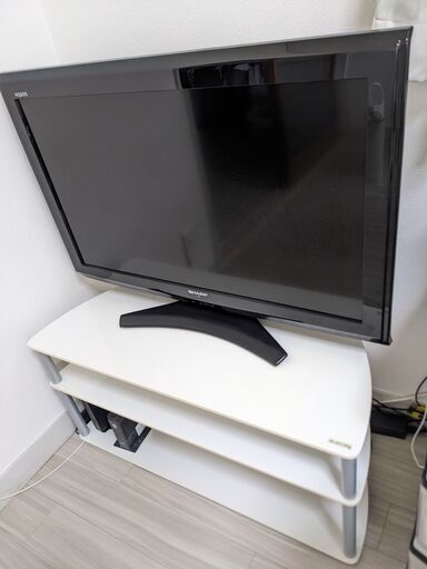 シャープAQUOS_32インチ液晶テレビ(中古良品)_浦安市中央公民館の前に引き取りに来れる方