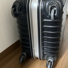 【商談中】キャリーケース　黒の画像