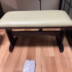 ダイニングテーブルの画像