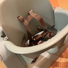 STOKKE（ストッケ）社のテーブル・チェア・アクセサリー ボーネルンド  オンラインショップ。世界中の知育玩具など、あそび道具がたくさん。0歳からのお子様へのプレゼントにも。