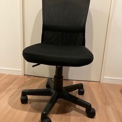 キャスター付きチェアの画像