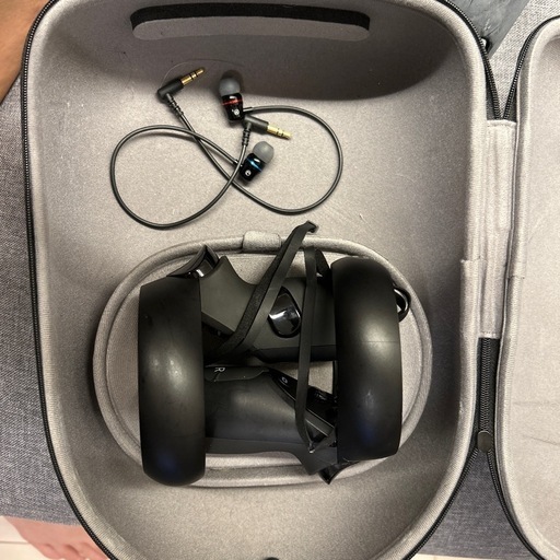 【専用ケース付】値段交渉可OculusQuest第1世代