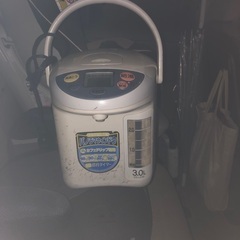 まだ使えます。電気ポット