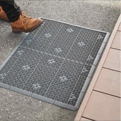 玄関マット探しています。