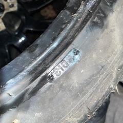 AVANZAR 245/40R19 ４本　の画像