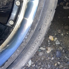 AVANZAR 245/40R19 ４本　の画像