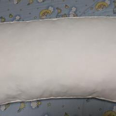 ニトリ　ホテルスタイル枕　ロングの画像