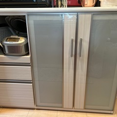ニトリ　食器棚　