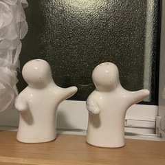 【100円美品未使用/イタリア産/塩胡椒などの容器/陶器製】11月15日までの画像