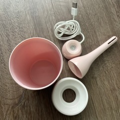 【美品】ニトリ 卓上加湿器ピンク　取扱説明書付き の画像