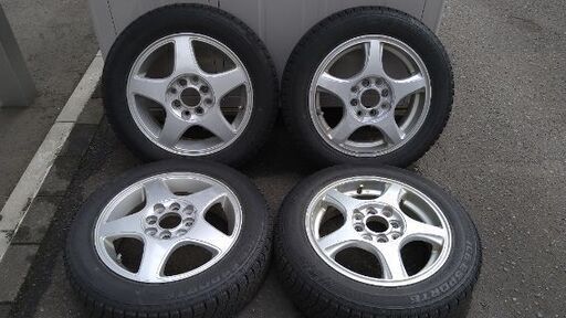 軽自動車 スタッドレスタイヤとアルミセット４本