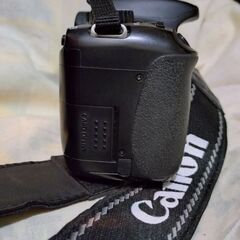 良品　canon eos kiss X4 　ボディのみ　の画像