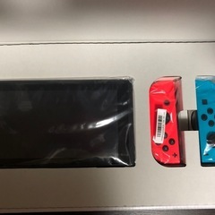 【美品⭐︎使用時間100時間内】Switch　本体の画像