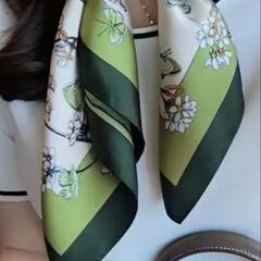 新品スカーフの画像