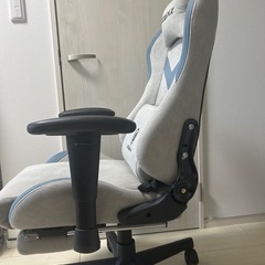 【取引中です。お返事できない方申し訳ありません】ゲーミングチェアお渡ししますの画像