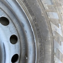 195/80r15 スタッドレス　ブリヂストン　ハイエースの画像
