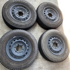195/80r15 スタッドレス　ブリヂストン　ハイエース