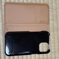 新品未使用★ iPhone 15 手帳型ケースベルトなしマグネット式の画像