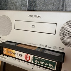 家電 レトロなディスプレイにおすすめの東芝DVD-VTR内蔵テレビ15VD17 の画像