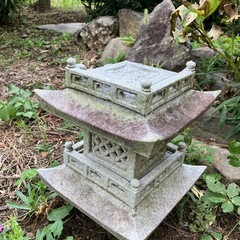 石燈籠の画像