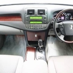 【ローン審査通過率95％！ローンお任せください！】低走行車！トヨタ クラウン 　ロイヤルサルーンの画像