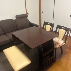 ダイニングテーブル　　　　