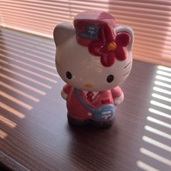 貯金箱　ハローキティ