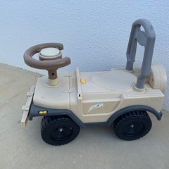 おもちゃの車くるまジープの画像