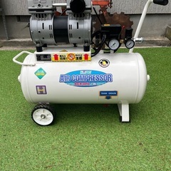 静音オイルエアーコンプレッサー

