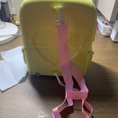 持ち運べるリック型おもちゃセットの画像