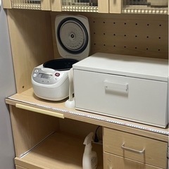 食器棚の画像