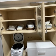 食器棚の画像