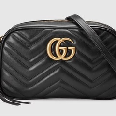 ほぼ新品GUCCIショルダーバッグ
