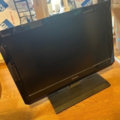 【 TOSHIBA】REGZA テレビ22インチ　