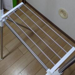 取引中【11/1午前, 11/2午前引取り限定】 ニトリ コンパクトX型物干しの画像