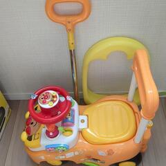 アンパンマン　よくばりビジーカー　車の画像