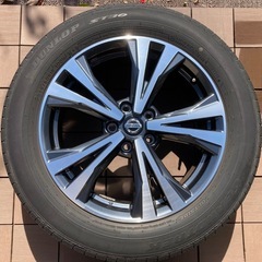 【SOLDOUT】
エクストレイルT32  タイヤホイールセットの画像