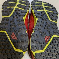 トレイルシューズ27.5cmの画像
