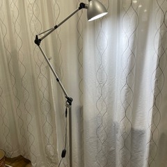 【取引中】フロアライトの画像
