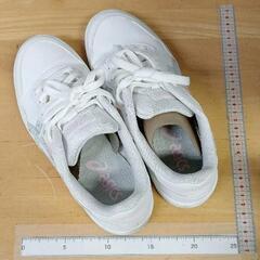 1020-024 靴 asics23.5cm