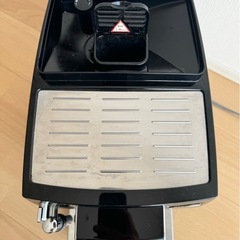 デロンギ コーヒーメーカー 全自動エスプレッソ　コーヒーマシン ECAM23120BNの画像