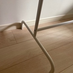 ハンガーラック　白の画像