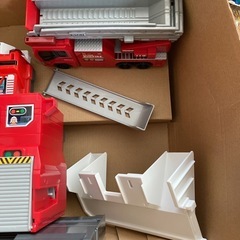 変形出動！ビッグファイヤー＆コマンドステーション 価格9.350円（税込.
の画像