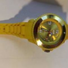 ice watch　アイスウォッチシリコン 腕時計【稼働・ほぼ未使用美品】の画像